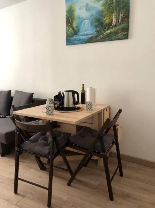 Superbe Appartement Meuble Refait A Neuf Tricastin بييرُلات المظهر الخارجي الصورة