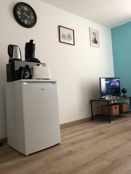 Superbe Appartement Meuble Refait A Neuf Tricastin بييرُلات المظهر الخارجي الصورة